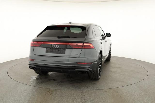 Audi Q8 50 TDI quattro qu S-LINE, Standheizung, HuD, Luft, Pano, B&O, 23-Zoll, AHK, Leder, AreaView, Optik schwarz 