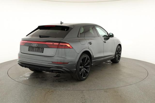 Audi Q8 50 TDI quattro qu S-LINE, Standheizung, HuD, Luft, Pano, B&O, 23-Zoll, AHK, Leder, AreaView, Optik schwarz 