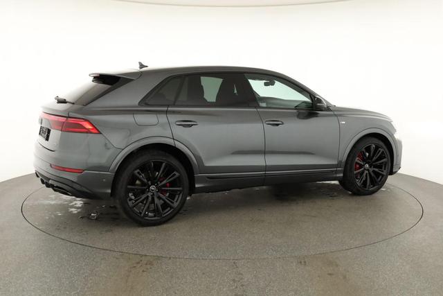 Audi Q8 50 TDI quattro qu S-LINE, Standheizung, HuD, Luft, Pano, B&O, 23-Zoll, AHK, Leder, AreaView, Optik schwarz 