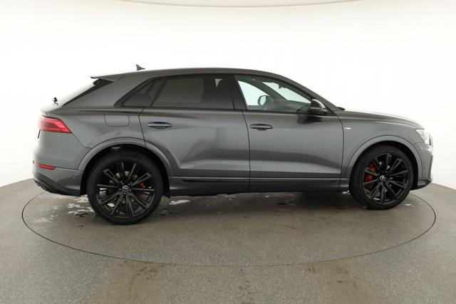 Audi Q8 50 TDI quattro qu S-LINE, Standheizung, HuD, Luft, Pano, B&O, 23-Zoll, AHK, Leder, AreaView, Optik schwarz 