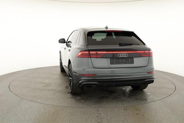 Audi Q8 50 TDI quattro qu S-LINE, Standheizung, HuD, Luft, Pano, B&O, 23-Zoll, AHK, Leder, AreaView, Optik schwarz 