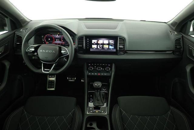 Skoda Karoq Sportline 4x4 2.0 TDI DSG Sportline, Pano, AHK, Navi, Matrix, AreaView, Side, Kamera, el. Klappe, FS-beheizbar, Winter 