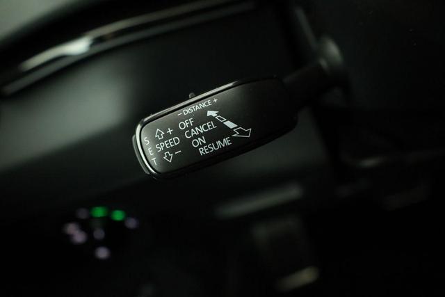 Skoda Karoq Sportline 4x4 2.0 TDI DSG Sportline, Pano, AHK, Navi, Matrix, AreaView, Side, Kamera, el. Klappe, FS-beheizbar, Winter 