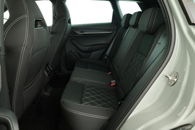 Skoda Karoq Sportline 4x4 2.0 TDI DSG Sportline, Pano, AHK, Navi, Matrix, AreaView, Side, Kamera, el. Klappe, FS-beheizbar, Winter 