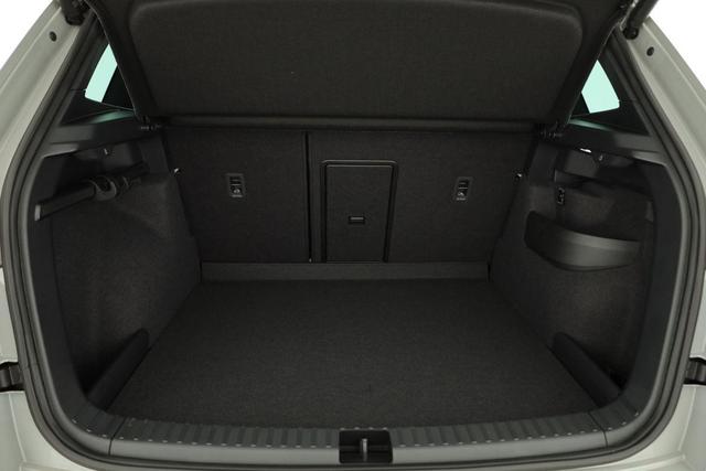 Skoda Karoq Sportline 4x4 2.0 TDI DSG Sportline, Pano, AHK, Navi, Matrix, AreaView, Side, Kamera, el. Klappe, FS-beheizbar, Winter 