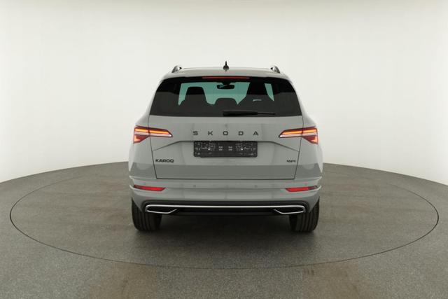 Skoda Karoq Sportline 4x4 2.0 TDI DSG Sportline, Pano, AHK, Navi, Matrix, AreaView, Side, Kamera, el. Klappe, FS-beheizbar, Winter 