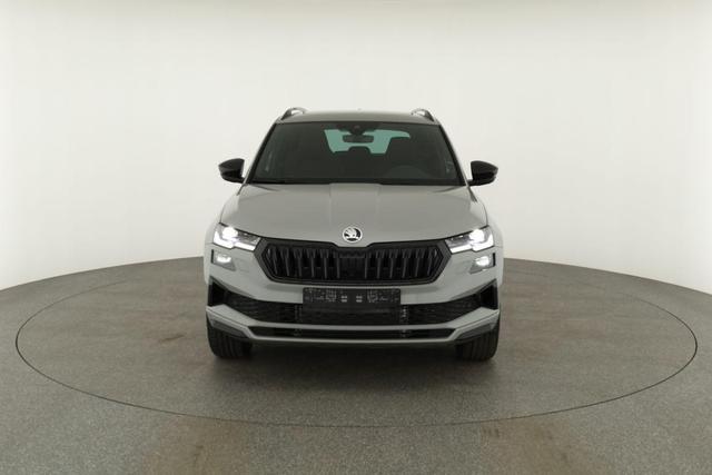 Skoda Karoq Sportline 4x4 2.0 TDI DSG Sportline, Pano, AHK, Navi, Matrix, AreaView, Side, Kamera, el. Klappe, FS-beheizbar, Winter 