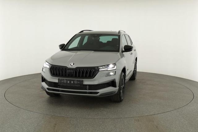 Skoda Karoq Sportline 4x4 2.0 TDI DSG Sportline, Pano, AHK, Navi, Matrix, AreaView, Side, Kamera, el. Klappe, FS-beheizbar, Winter 
