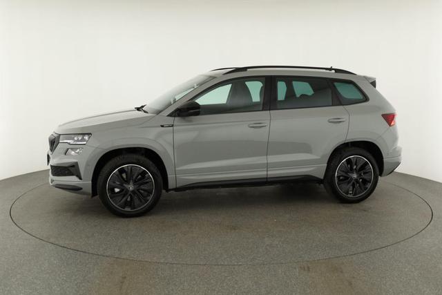 Skoda Karoq Sportline 4x4 2.0 TDI DSG Sportline, Pano, AHK, Navi, Matrix, AreaView, Side, Kamera, el. Klappe, FS-beheizbar, Winter 