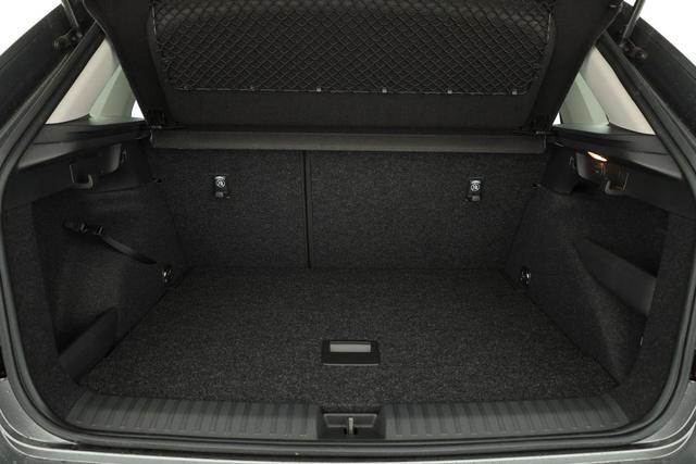 Skoda Kamiq Selection 1.0 TSI Selection, LED, Kamera, Ladeboden, Winter 