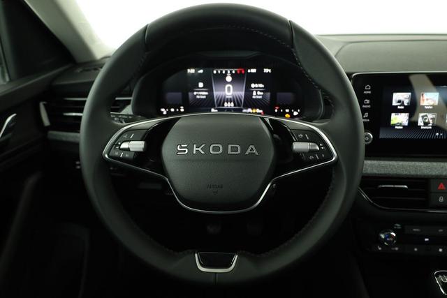 Skoda Kamiq Selection 1.0 TSI Selection, LED, Kamera, Ladeboden, Winter 