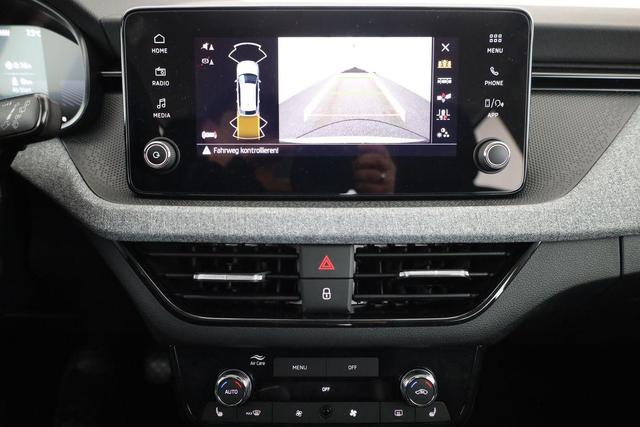 Skoda Kamiq Selection 1.0 TSI Selection, LED, Kamera, Ladeboden, Winter 