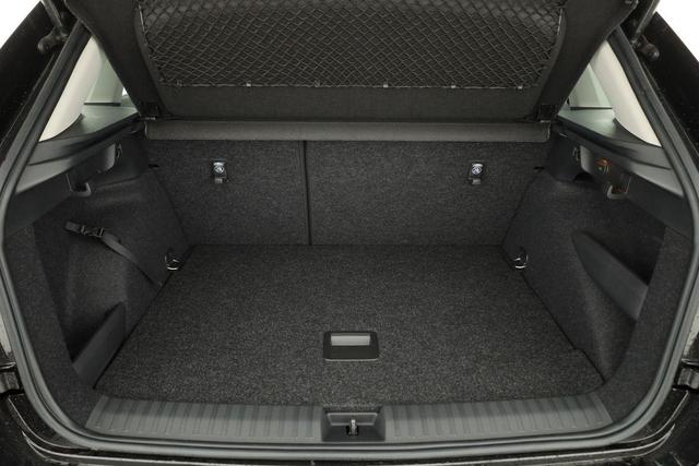 Skoda Kamiq Selection 1.0 TSI Selection, LED, Kamera, Ladeboden, Winter 