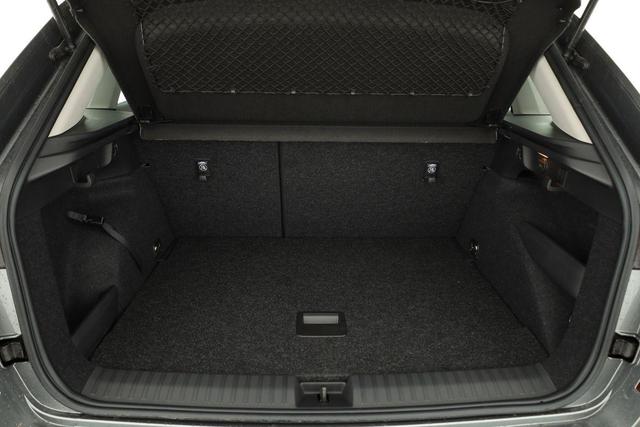 Skoda Kamiq Selection 1.5 TSI DSG Selection, LED, Kamera, Ladeboden, Winter 