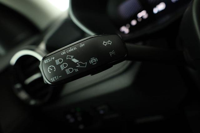 Skoda Fabia Selection 1.0 MPI Selection, Park, Winterpaket, SmartLink, 5 J.-Garantie, sofort 