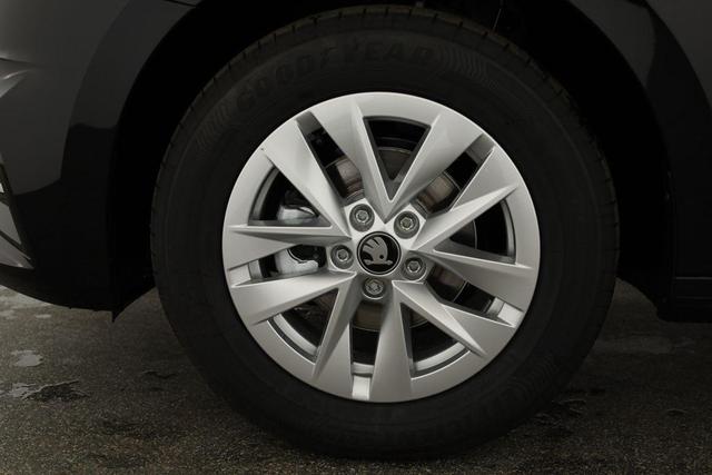 Skoda Fabia Selection 1.0 MPI Selection, Park, Winterpaket, SmartLink, 5 J.-Garantie, sofort 