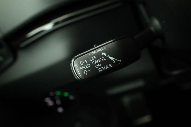 Skoda Karoq Sportline 4x4 2.0 TDI DSG Sportline, Pano, AHK, Navi, Matrix, AreaView, Side, Kamera, el. Klappe, FS-beheizbar, Winter 