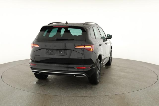 Skoda Karoq Sportline 4x4 2.0 TDI DSG Sportline, Pano, AHK, Navi, Matrix, AreaView, Side, Kamera, el. Klappe, FS-beheizbar, Winter 