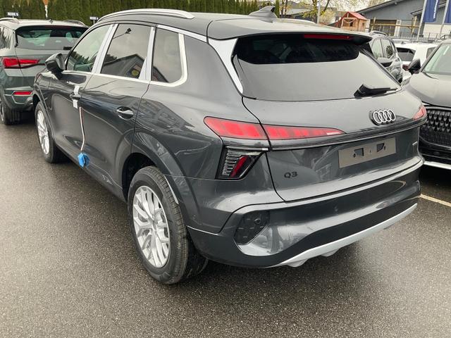Audi Q3 TFSI quattro 150 kW quattro, AHK, Navi, AreaView, Side, Sound, Winter, 18-Zoll 