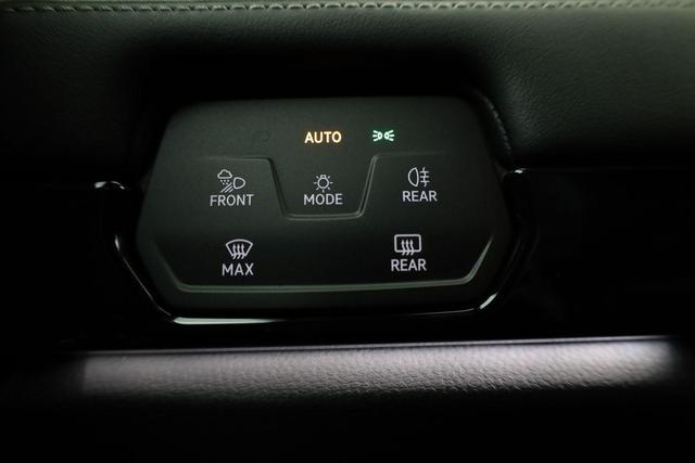 Volkswagen ID.7 Kombi Pro S 210 kW Tourer Black Style, IQ.Light, HuD, AreaView, 20-Zoll, Side, Winter 