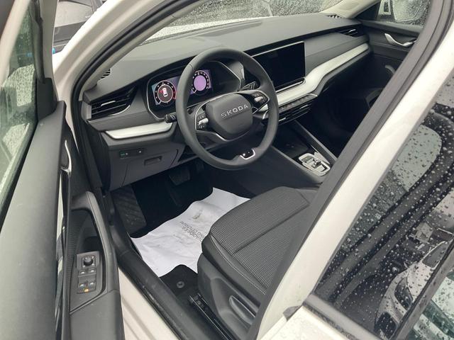 Skoda Octavia Combi - 1.5 TSI mHEV 110 kW Selection eTSI DSG Selection, FS-beheizbar, LED, Kamera, Side, Winter, sofort