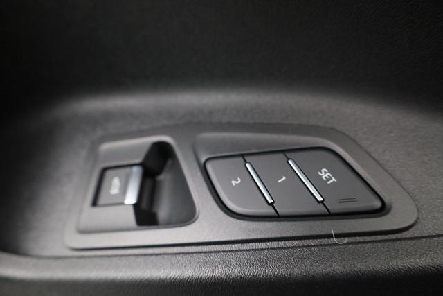 Audi Q3 TFSI quattro 150 kW S-LINE, Pano, AHK, Navi, AreaView, Side, Sound, Winter, 20-Zoll 