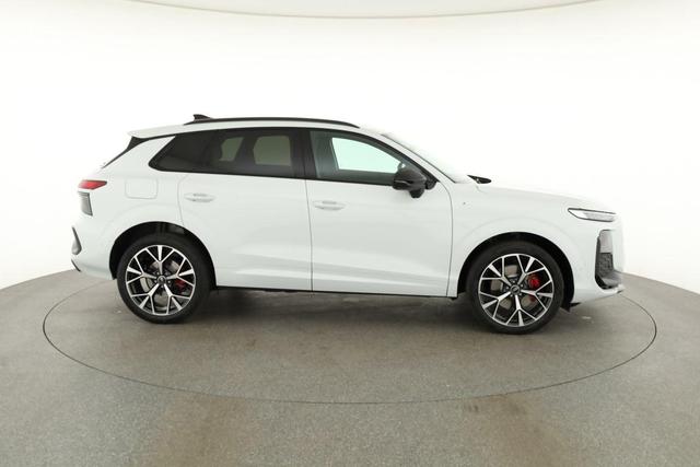 Audi Q3 TFSI quattro 150 kW S-LINE, Pano, AHK, Navi, AreaView, Side, Sound, Winter, 20-Zoll 