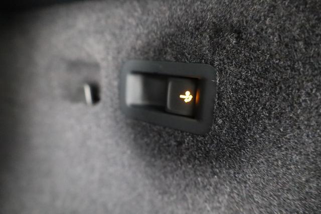 Skoda Kodiaq 2.0 TDI 142 kW 4x4 Sportline DSG Sportline, 7-Sitzer, AHK, FS-beheizbar, Matrix, el. Klappe, 20-Zoll 