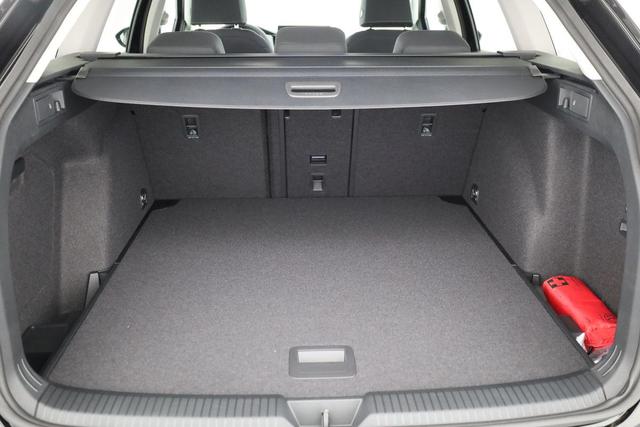 Volkswagen Golf Variant 1.5 TSI 110 kW Life VIII Life, AHK, easyOpen, Kamera, Winter, 3-J Garantie 