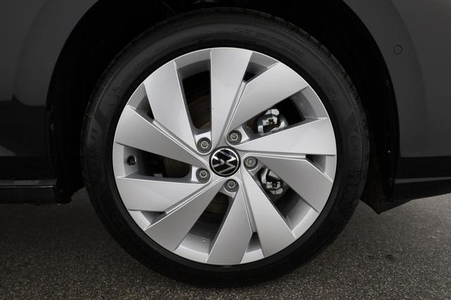 Volkswagen Golf Variant 1.5 TSI 110 kW Life VIII Life, AHK, easyOpen, Kamera, Winter, 3-J Garantie 