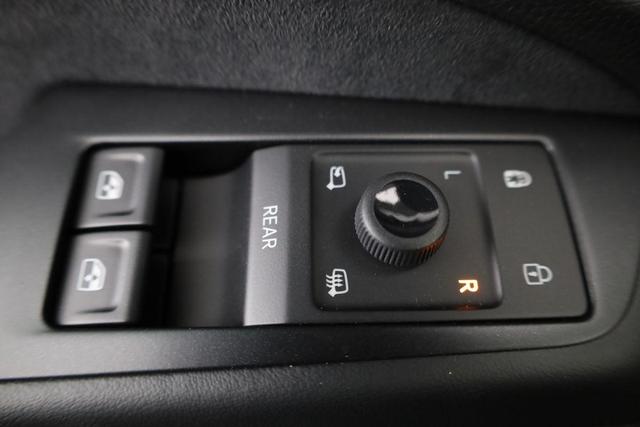 Volkswagen ID.7 Kombi Pro S 210 kW Tourer Black Style, AHK, IQ.Light, HuD, AreaView, 20-Zoll, Side, Winter 