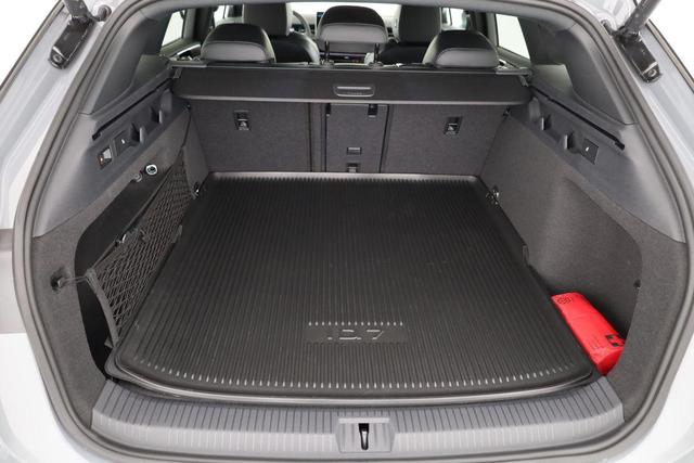 Volkswagen ID.7 Kombi Pro S 210 kW Tourer Black Style, AHK, IQ.Light, HuD, AreaView, 20-Zoll, Side, Winter 