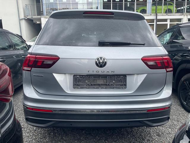 Volkswagen Tiguan Allspace LIFE 1.5 TSI DSG Life, AHK, ACC, 7-Sitzer, Navi, 18-Zoll 