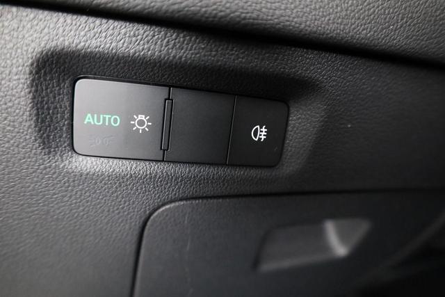 Skoda Octavia Combi 1.5 TSI mHEV 110 kW Selection eTSI DSG Selection, FS-beheizbar, LED, Kamera, Side, Winter, sofort 
