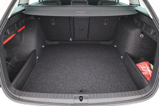Skoda Octavia Combi 1.5 TSI mHEV 110 kW Selection eTSI DSG Selection, FS-beheizbar, LED, Kamera, Side, Winter, sofort 