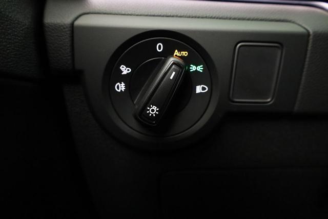 Volkswagen T-Cross 1.5 TSI 110 kW R-Line DSG R-LINE, IQ.Light, Navi, Side, ACC, Kamera, 4 J.-Garantie 