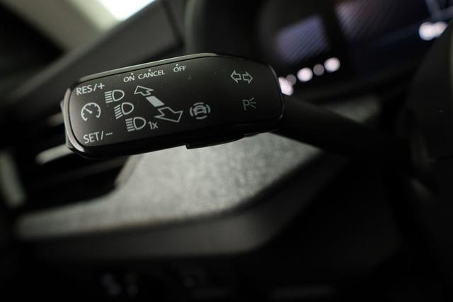 Skoda Kamiq Selection 1.5 TSI DSG Selection, LED, Kamera, Ladeboden, Winter 