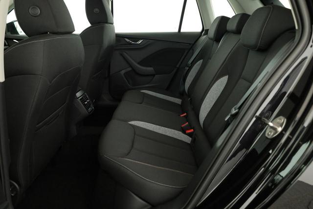 Skoda Kamiq Selection 1.5 TSI DSG Selection, LED, Kamera, Ladeboden, Winter 