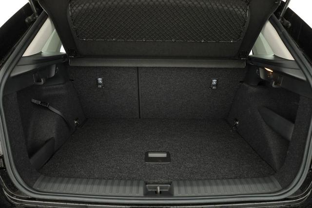 Skoda Kamiq Selection 1.5 TSI DSG Selection, LED, Kamera, Ladeboden, Winter 