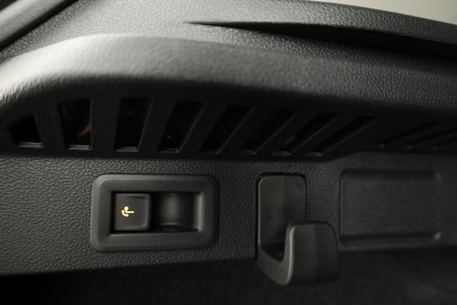 Skoda Kamiq Selection 1.5 TSI DSG Selection, AHK, LED, Kamera, Ladeboden, Winter 