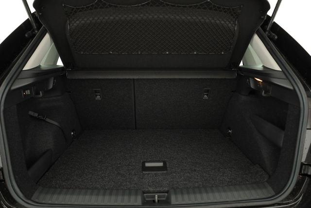 Skoda Kamiq Selection 1.5 TSI Selection, AHK, LED, Kamera, Winter, Ladeboden, 16-Zoll, 4 J.-Garantie 