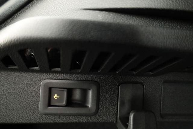 Skoda Kamiq Selection 1.5 TSI Selection, AHK, LED, Kamera, Winter, Ladeboden, 16-Zoll, 4 J.-Garantie 