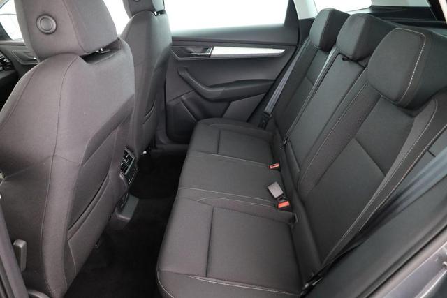 Skoda Karoq Drive 4x4 2.0 TDI DSG Drive, AHK, Matrix, Pano, Winter, el. Klappe 