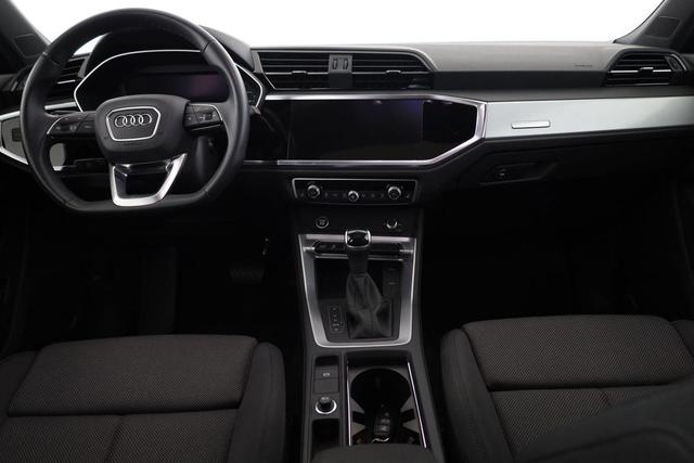 Audi Q3 Sportback 40 TFSI quattro S line S-LINE, Matrix, Pano, AHK, el. Klappe, 18-Zoll 
