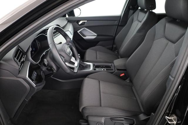 Audi Q3 Sportback 40 TFSI quattro S line S-LINE, Matrix, Pano, AHK, el. Klappe, 18-Zoll 