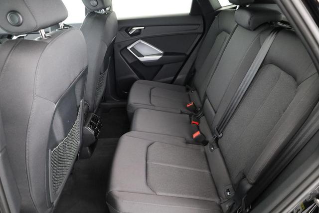 Audi Q3 Sportback 40 TFSI quattro S line S-LINE, Matrix, Pano, AHK, el. Klappe, 18-Zoll 