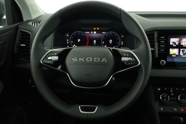 Skoda Karoq Selection 4x4 2.0 TDI DSG Selection, AHK, Navi, LED, Kamera, Winter, el. Klappe, 4 J.-Garantie 