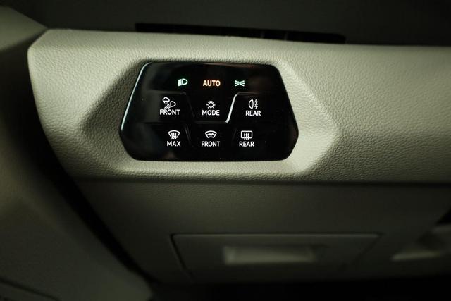 Volkswagen T7 Multivan eHybrid 4M Business, AHK, IQ.Light, easyOpen, Navi, 5-J Garantie 