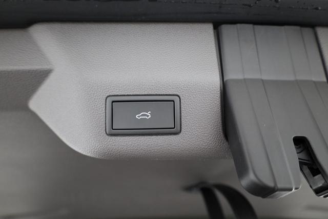 Volkswagen T7 Multivan eHybrid 4M Business, AHK, IQ.Light, easyOpen, Navi, 5-J Garantie 