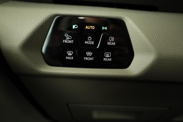 Volkswagen T7 Multivan eHybrid 4M Business L&Uuml;, 7-Sitzer, AHK, IQ.Light, easyOpen, Navi, 5-J Garantie 